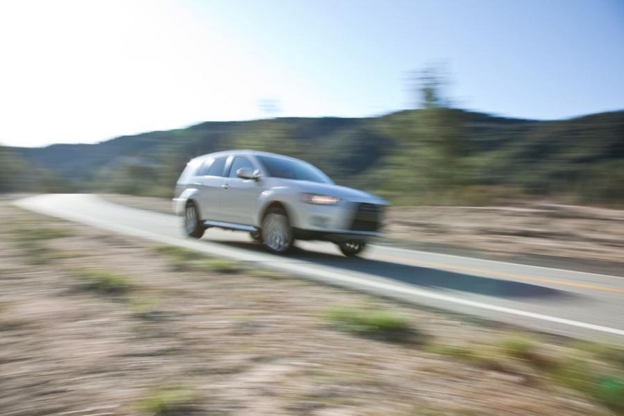  Mitsubishi Outlander GT 2010 года  (фото 30 из 91)